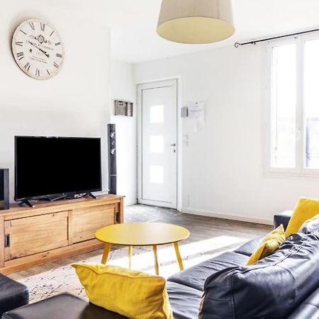 Maison Familiale En Pierre A 10 Min De Bordeaux Bassens  Exteriör bild